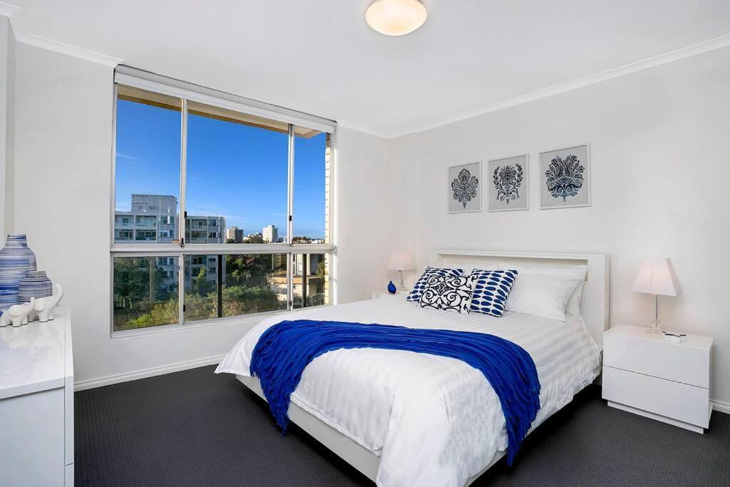 Rang2 - Ultra Convenient Spectacular Harbour Views Sydney